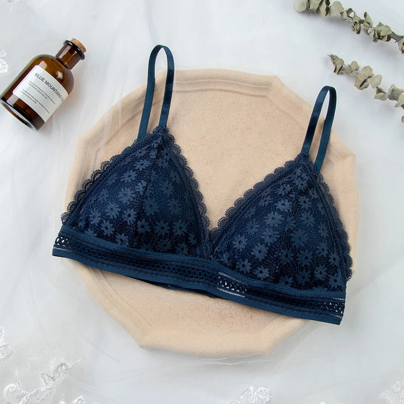 Sexy Woman Bra Floral Lace Bra Wire Free Bralette Lingerie Female Seamless Unpadded Transparent Intimates Triangle Relax Bras