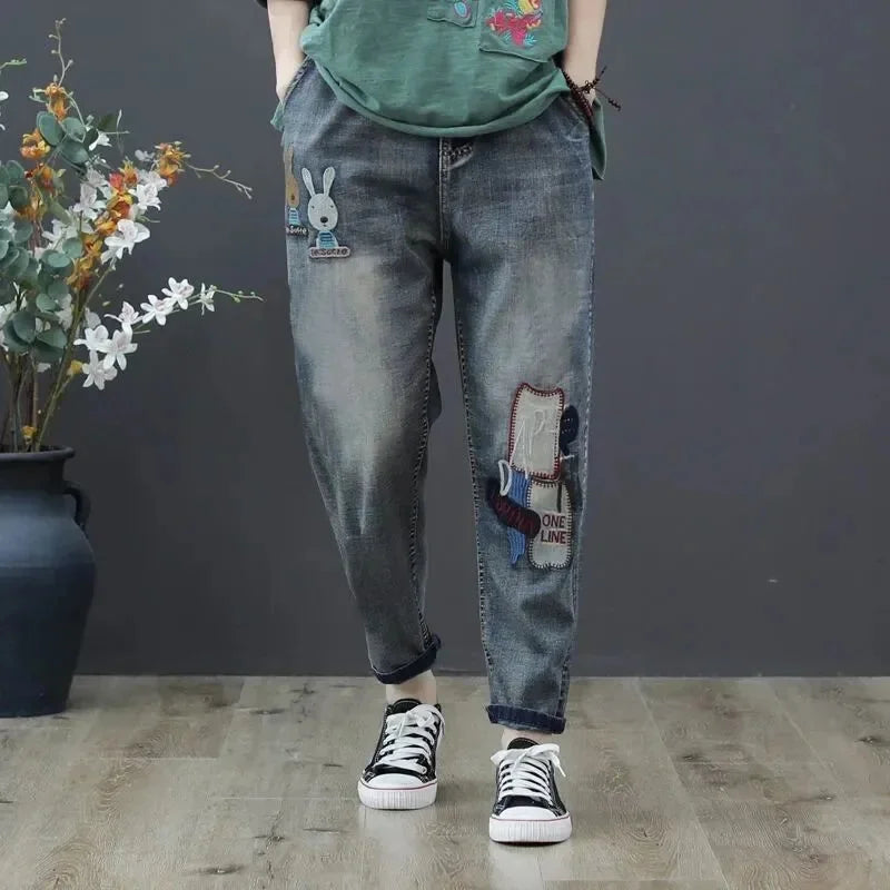 Women’s High Waist Embroidered Harem Jeans – Retro Loose Fit Elastic Waist Denim Pants (Spring/Summer)