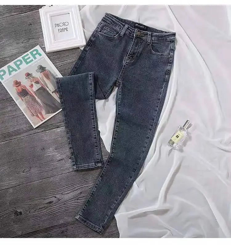 Women’s High-Waist Slim Jeans – Nine-Point Pencil Denim Pants (Autumn Korean Style)