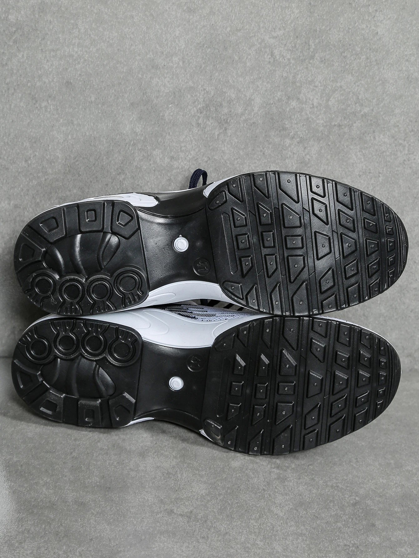 Stylish Men’s Casual Sneakers – Designer Look, Lightweight Everyday Shoes