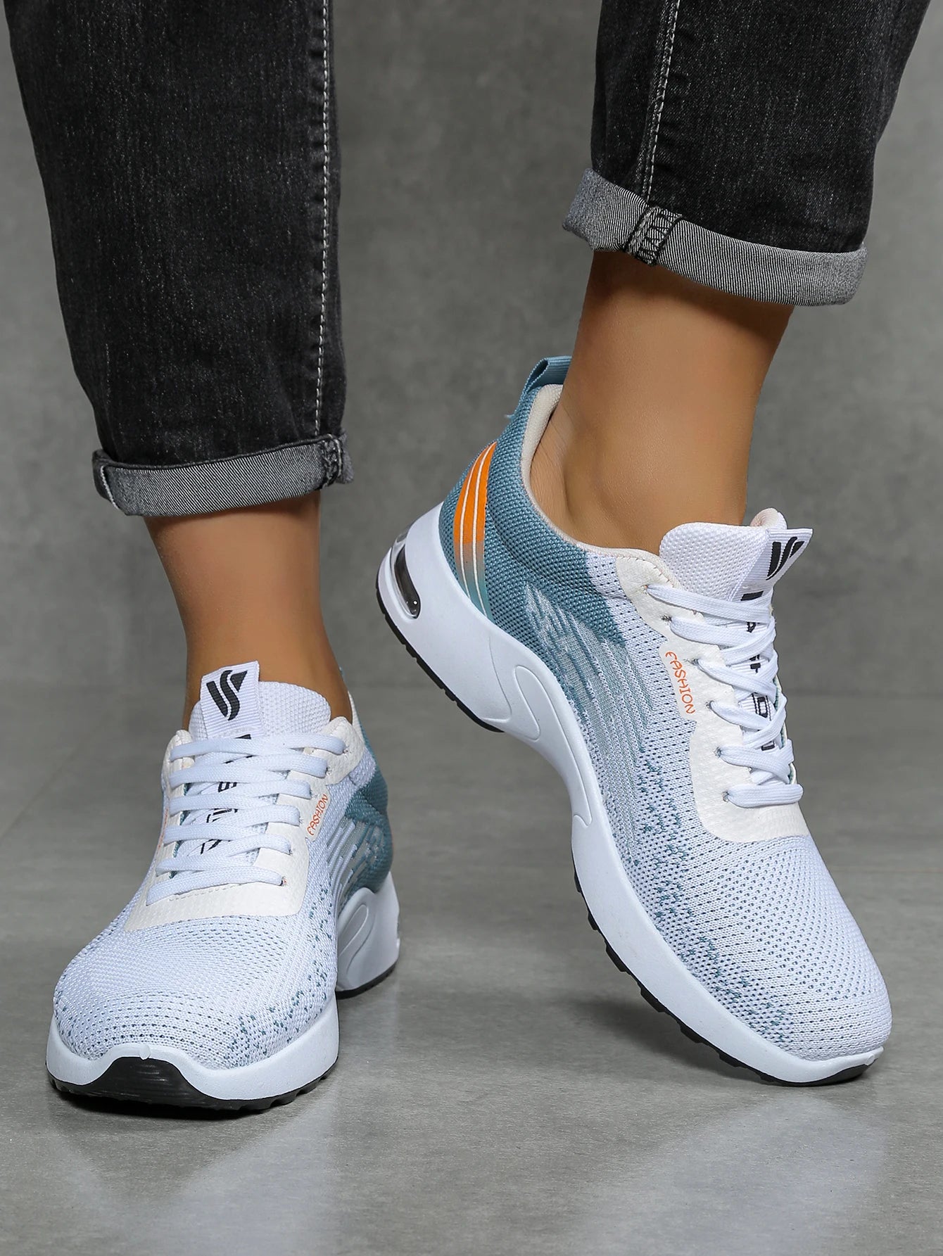 Stylish Men’s Casual Sneakers – Designer Look, Lightweight Everyday Shoes