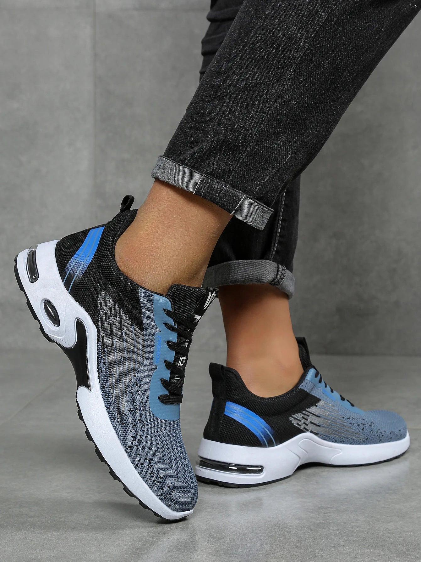 Stylish Men’s Casual Sneakers – Designer Look, Lightweight Everyday Shoes