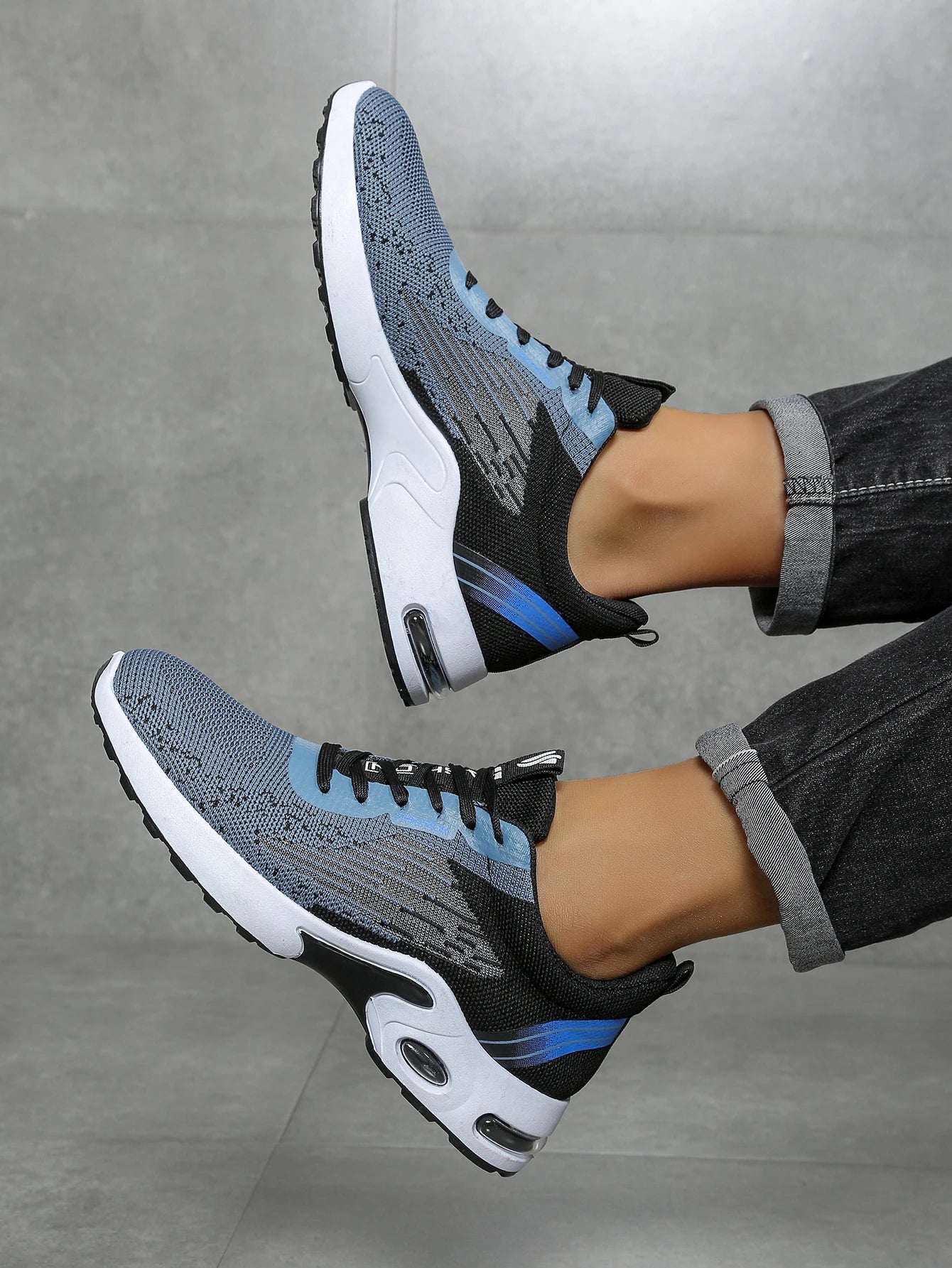 Stylish Men’s Casual Sneakers – Designer Look, Lightweight Everyday Shoes